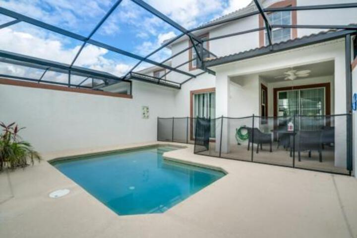 1556PLUNKER Townhouse - thumb 1