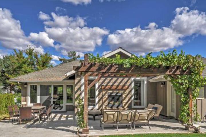 Beautiful 4BR Wapato Point Home W / Private Hot Tub! - thumb 1