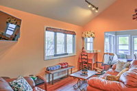 Waterfront Cottage 10 Mins to Great Barrington