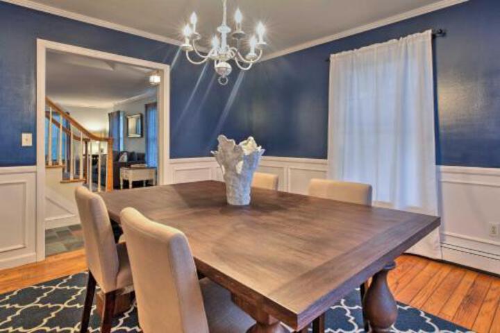 East Marion Home Walk To Beach 3 Mi To Greenport! - thumb 6