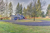 Remodeled 2 Story Home 2 Mi to Historic Gig Harbor