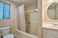 Rustic Pocono Lake Home w / Deck Fire Pit by Skiing