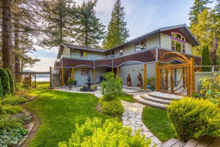 Custom Guemes Home W / Spectacular Water Views! - thumb 2