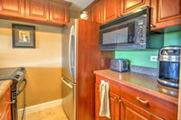 Resort Condo on Golf Course 4 Mi to Palm Harbor