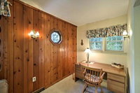 NEW Family Friendly Fish Creek Cape House w / Yard