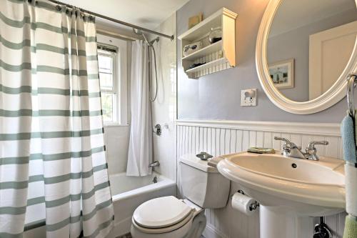 Contemporary Cottage Walk To Craigville Beach! - thumb 3