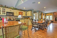 Charming 3BR Center Ossipee Home w / Fire Pit