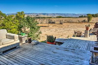 Historic Western Converted Schoolhouse w / Views