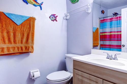 2BR Cedar Key Duplex House W / Dock & Ocean Views - thumb 0