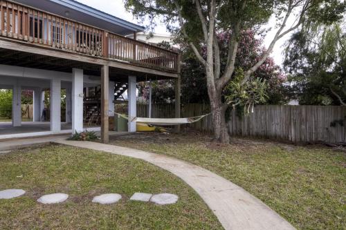 2BR Cedar Key Duplex House W / Dock & Ocean Views - thumb 5