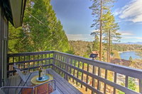 Great Home with 3 Decks  Views of Lake Arrowhead