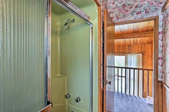 Private Cabin W / Wraparound Deck & Amazing Views! - thumb 2