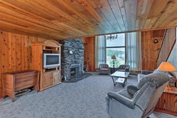 Private Cabin W / Wraparound Deck & Amazing Views! - thumb 1