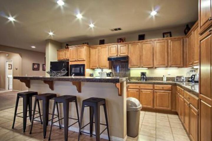 Indio Home W / Private Pool & Putting Green By Golf - thumb 4