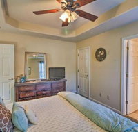 Pet Friendly Home 9 Mi. to Table Rock Lake - Accommodation Michigan