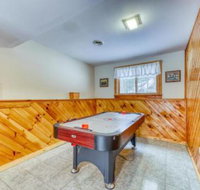 The Loft Chalet - Accommodation Michigan