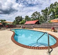 Burkesville Apartment w / Views  Pool Access - Accommodation Michigan