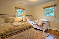 House in New Buffalo w / Hot Tub  Large Yard