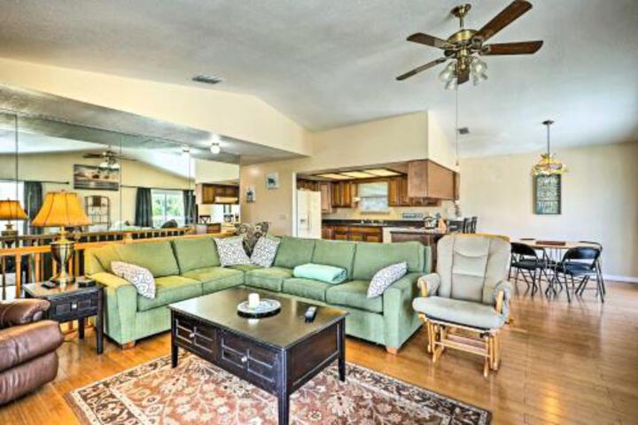 New Smyrna Beach Home W / Deck & Beach Access! - thumb 3