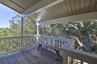 Hilltop Home w / Lake Arrowhead View  Hot Tub