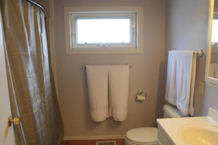 Seward Bayfront Cottage - thumb 2