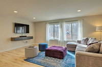 Hamptons Home w / Heated Pool Walk to Beach