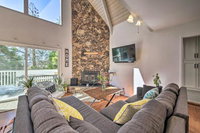 NEW Gorgeous a Frame Cabin w / Views 1 Mi to Lake