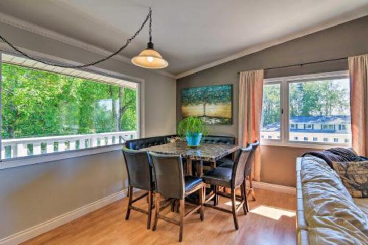 NEW Anchorage Home W / Theatre By Turnagain Arm! - thumb 5