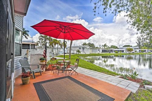 NEW Quiet Fort Myers Home W / Pond View 4Mi To Beach - thumb 2