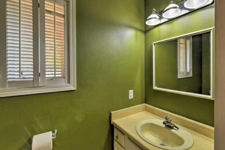 Pet Friendly Anchorage Home With Grill & Deck! - thumb 3