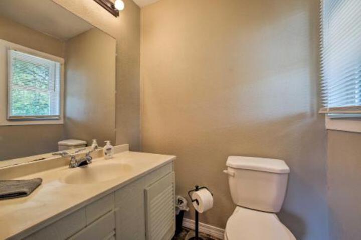 Shell Knob Home With Deck & Table Rock Lake View - thumb 1