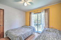 NEW Cottage w / Large Indoor Hot Tub  Resort Access