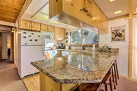 Tahoe City Retreat 15 Mi to 4 Ski Resorts