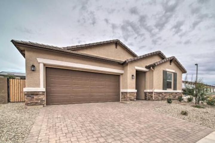 Desert Den W / Oasis 3mi To Goodyear Ballpark! - thumb 2