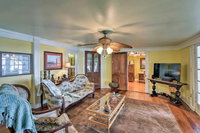 Pet Friendly Historic Home on Galveston Bay