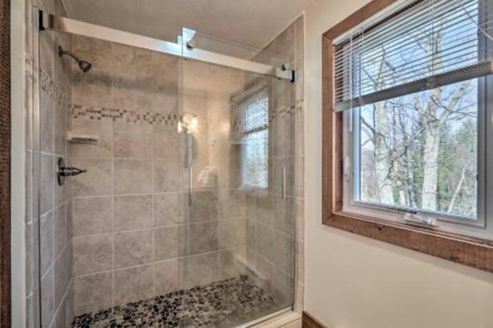 Lavish Camelback Mountain Retreat With Sauna! - thumb 0