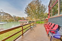 Guadalupe Riverfront House w / Private Dock