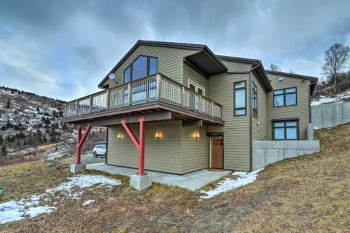 Modern Anchorage Home With Stunning Mountain Views! - thumb 4
