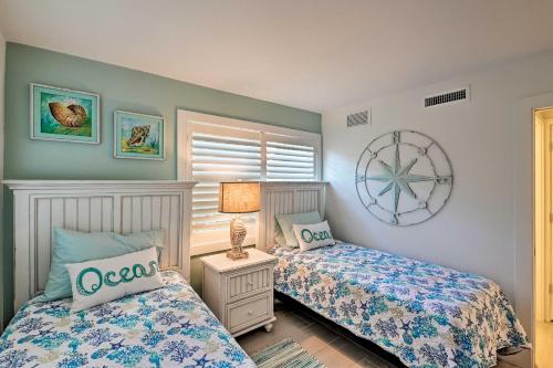 Coastal Downtown Naples Condo W / Pool Access! - thumb 1