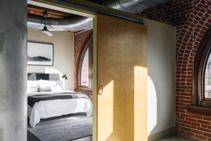 Arch Dome Dtown Large Loft With Rooftop By Zencity - thumb 0