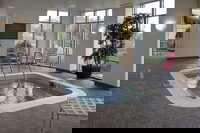 Hampton Inn  Suites Pittsburgh-Meadow Lands