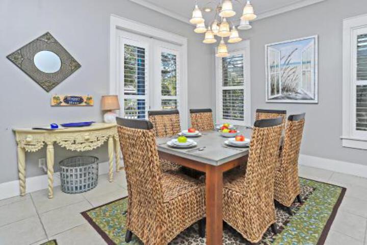 Happy Hour 1232970 - thumb 5