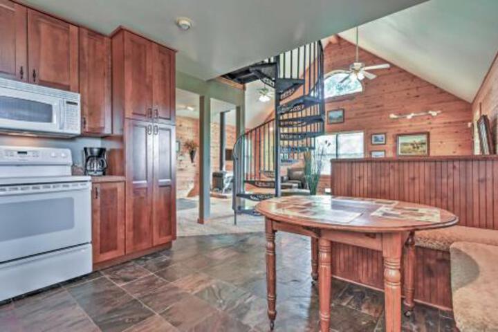 Hillside Cabin On 43 Acres With Private Lake & View! - thumb 5