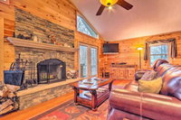 Cabin w / Deck Hike  Ski the Blue Ridge Mtns