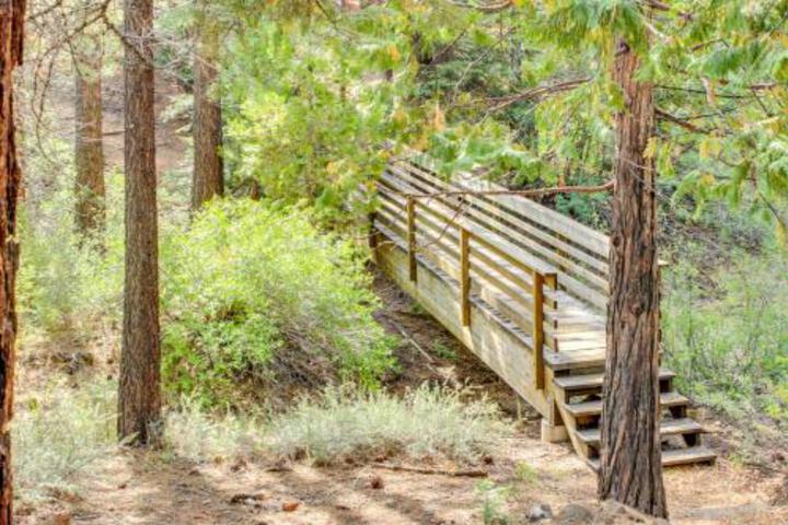 Kings Retreat - thumb 2