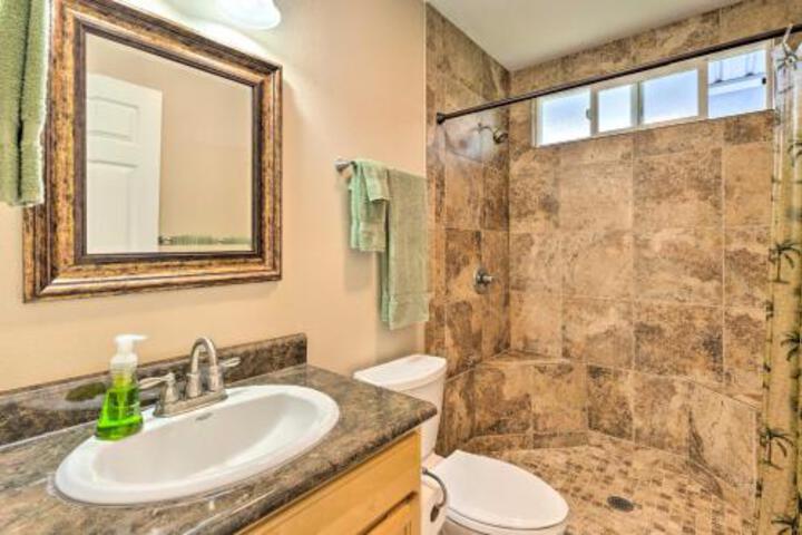 Hilo Home With Ocean View 39 Mi To Volcanoes NP - thumb 5