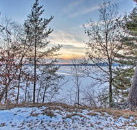 Waterfront Retreat on 2 Acres w / Deck  View - Accommodation Michigan