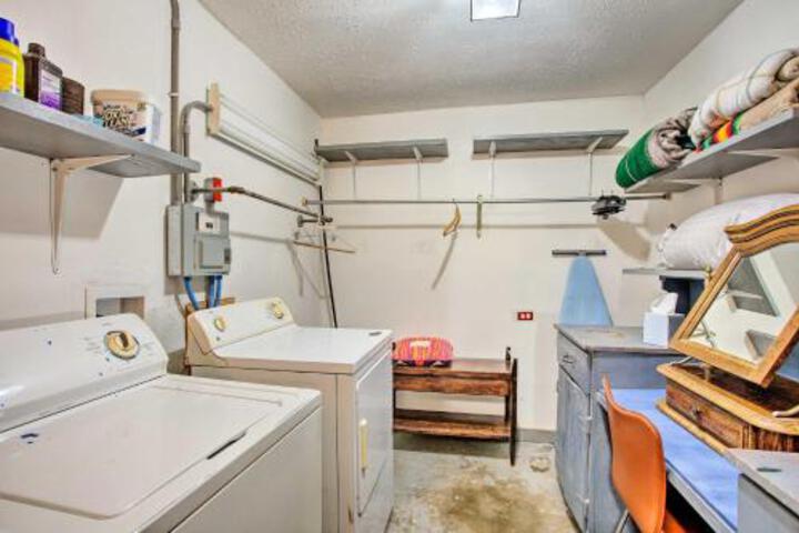 Pet Friendly River District Home W / Fire Pit! - thumb 1