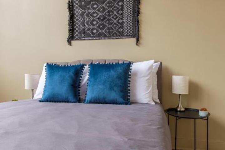 Historic & Relaxing 2BR Apt - thumb 6