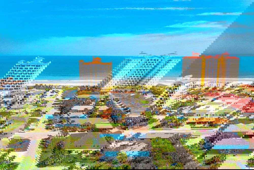 Sun-splashed Luxe Townhome - Walk To The Sand - thumb 1